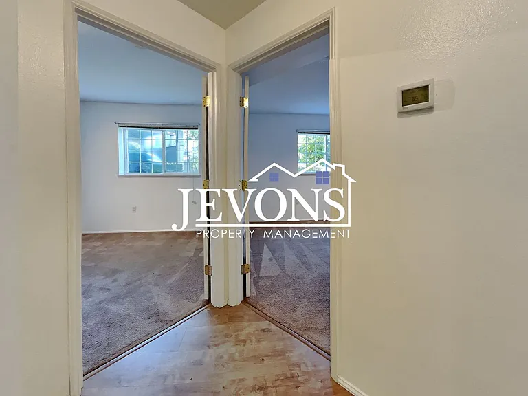 25235 SE Klahanie Blvd #P102 — Photo 26