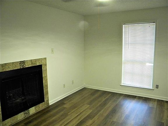4th image of 5512 Lewis Ct APT B