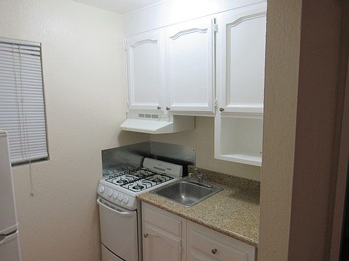 3rd image of 1515 Sunnyvale Ave APT B
