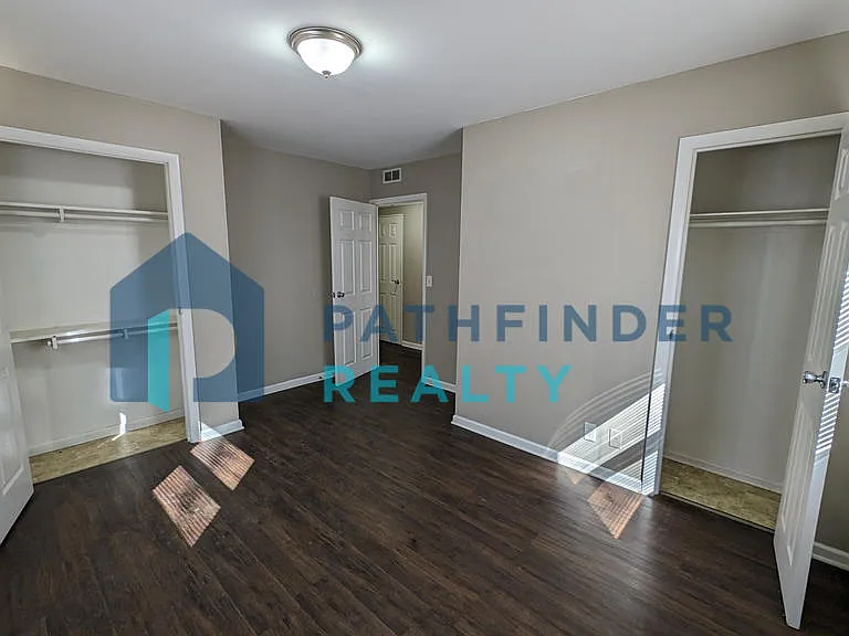 426 N Garland Ave — Photo 9