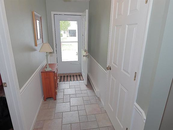 2nd image of 416 Leisure Dr