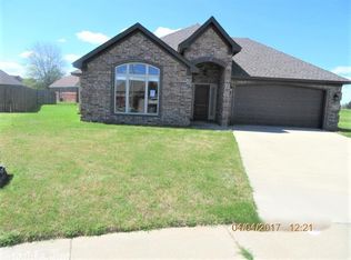 13702 Trethorne Cir, North Little Rock, AR 72117