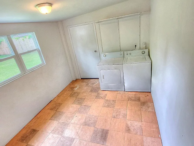 3919 Skycrest Dr — Photo 23