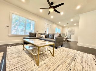 3121 Helms Ave #1A, Los Angeles, CA 90034