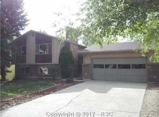 926 Pioneer Ln, Colorado Springs, CO 80904