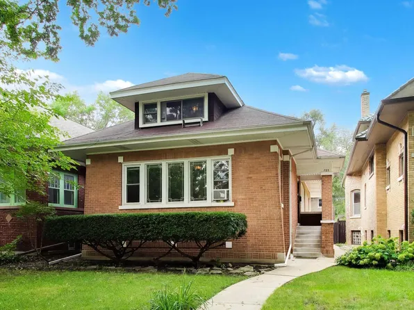 705 S Humphrey Ave, Oak Park, IL 60304