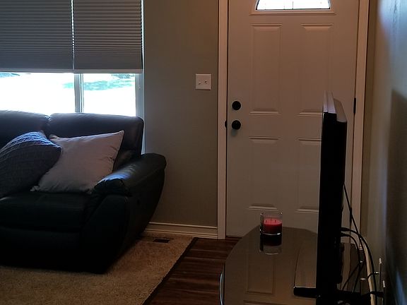 4th image of 41938 Merrimac Cir