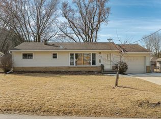 1908 10th St NE, Rochester, MN 55906