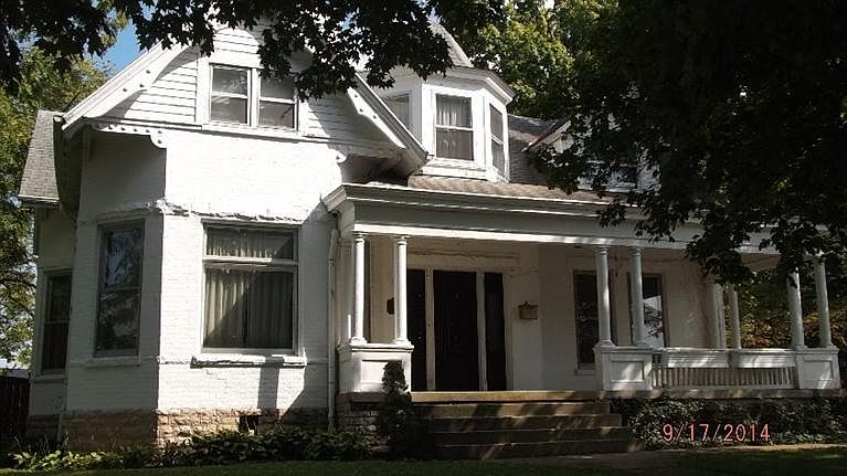 1st image of 118 N Elmarch Ave