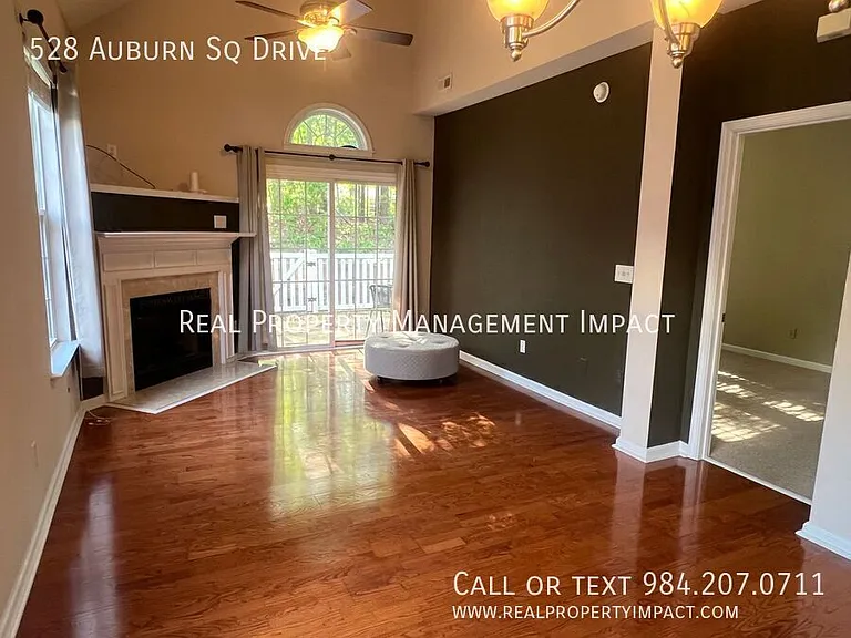 528 Auburn Square Dr — Photo 13