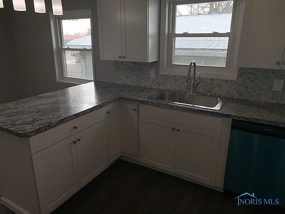 4th image of 224 Bihl Ave