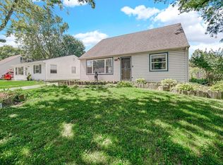 750 Juniper Rd, Valparaiso, IN 46385