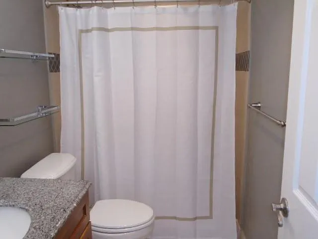 1800 N Andrews Ave #4B — Photo 15