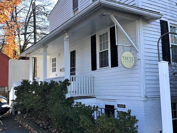 2nd image of 778 Farmington Ave