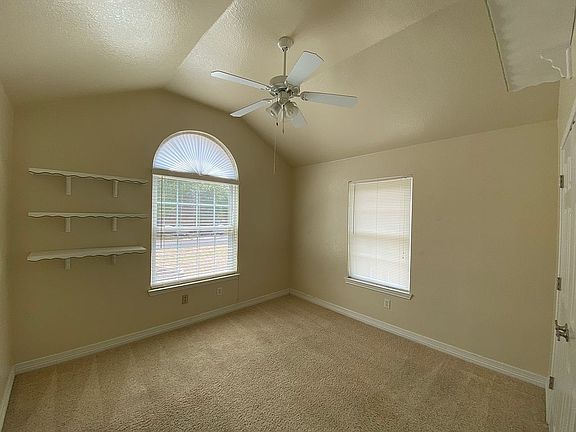 2nd image of 4111 Lakecliff Dr
