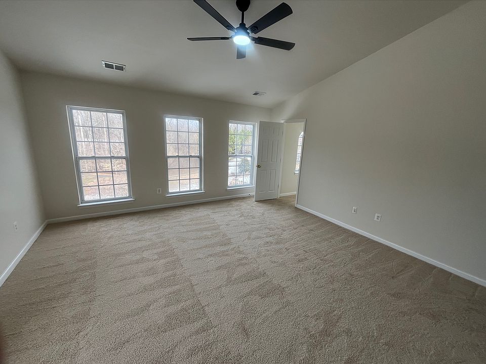 1st image of 1027 Treeland Way