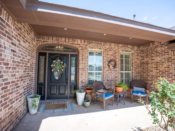 1417 10th St, Shallowater, TX 79363