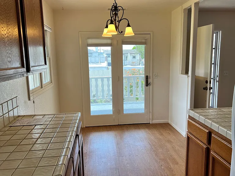 118 W Pedregosa St — Photo 6