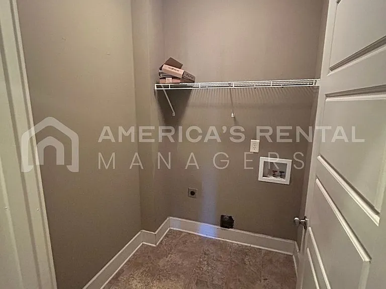 860 Kent Dr — Photo 19