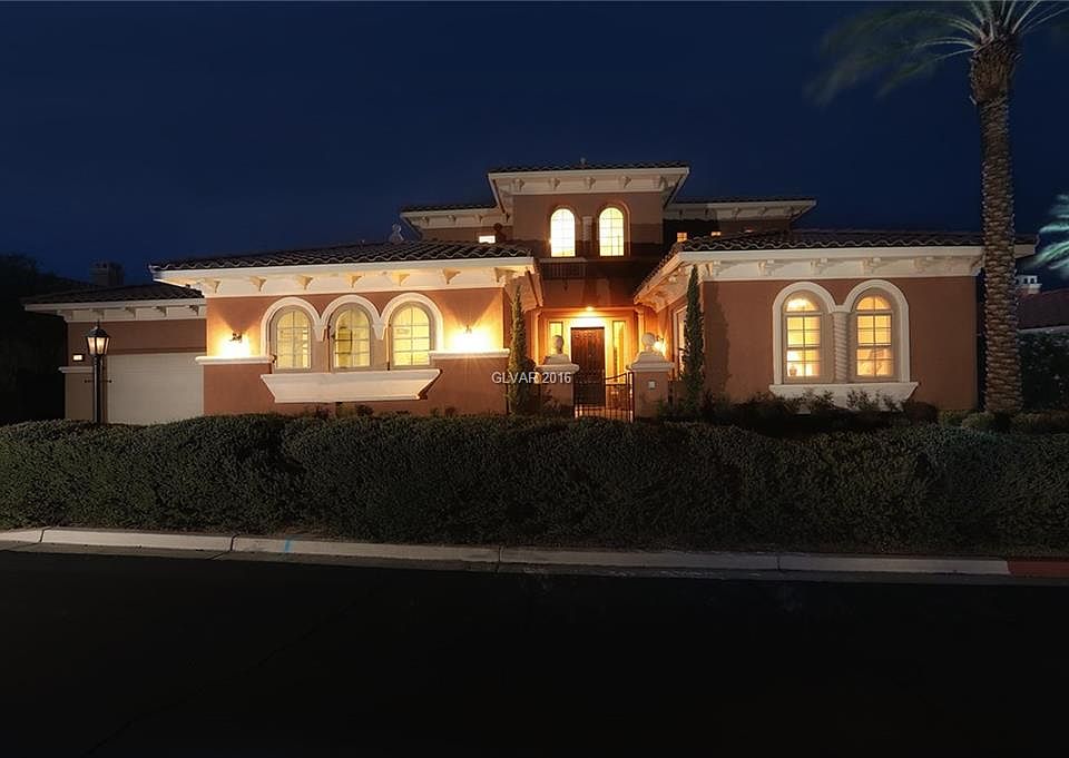 1st image of 16 Avenida Sorrento