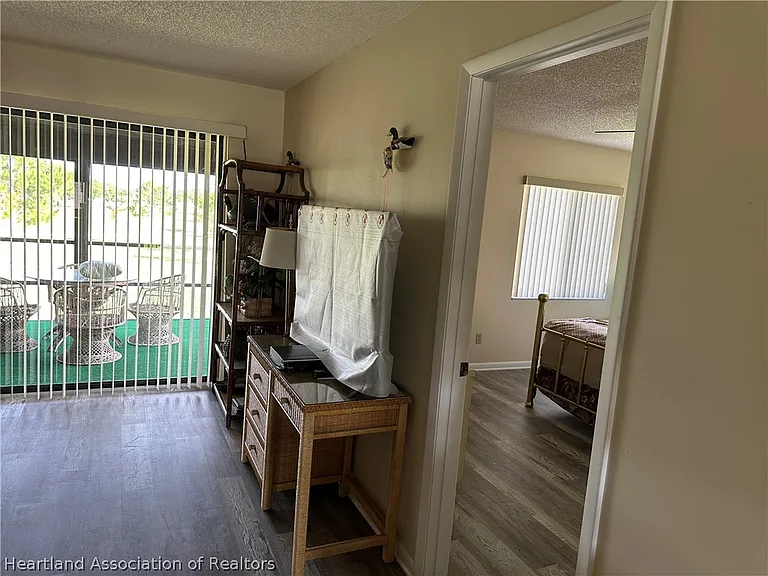 5528 Matanzas Dr — Photo 11