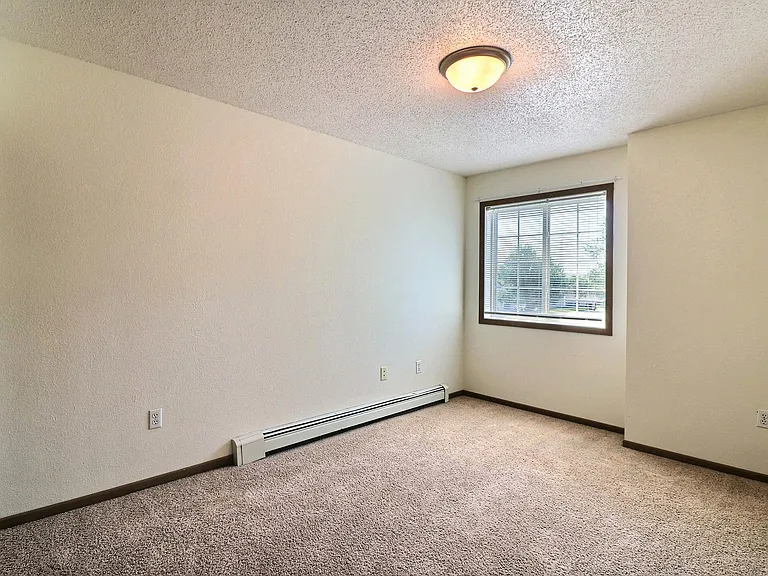 Foxboro Court — Photo 12