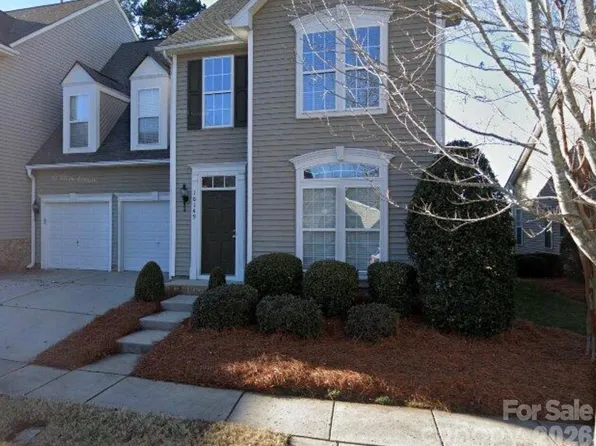 10149 Linksland Dr, Huntersville, NC 28078