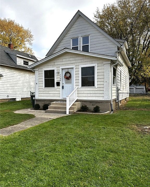 1736 Roosevelt Ave NE, Canton, OH 44705 | Zillow