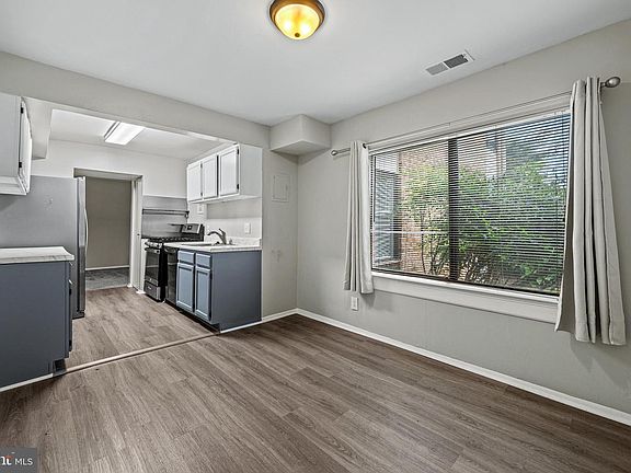 4th image of 11204 Cherry Hill Rd #81