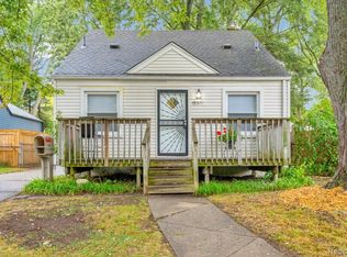 19371 Winston St, Detroit, MI 48219