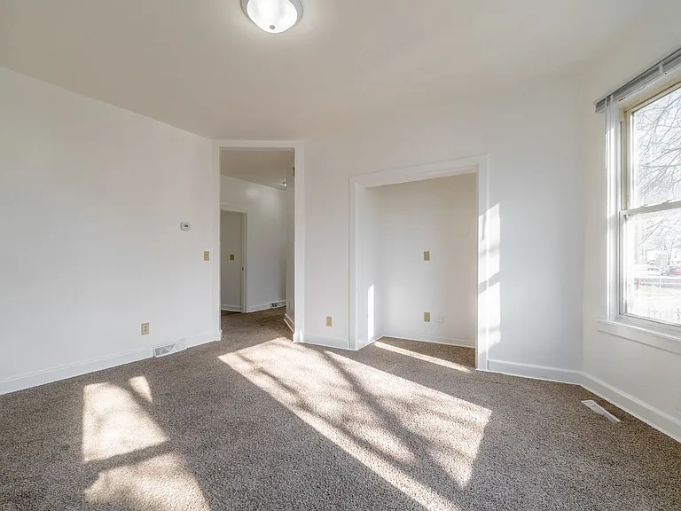 5432 23rd Ave — Photo 7