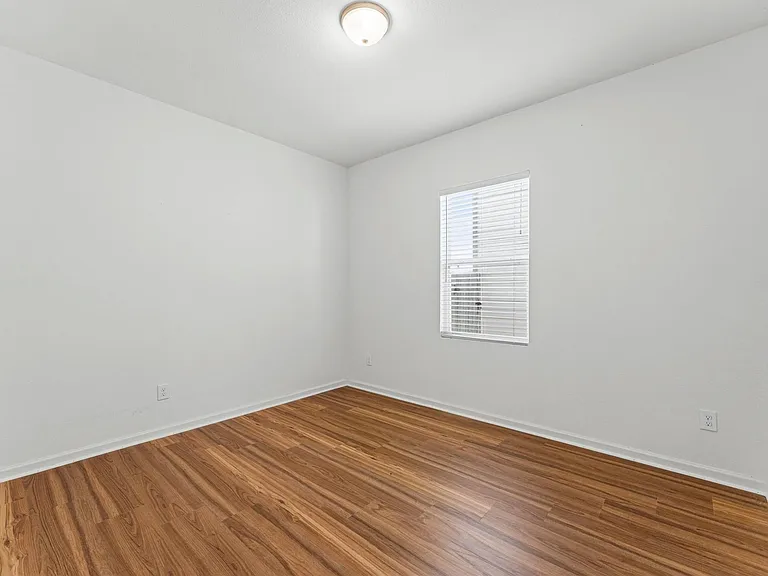 10132 Pappas Dr — Photo 16
