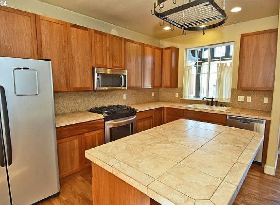 5th image of 19755 SE 37th Way
