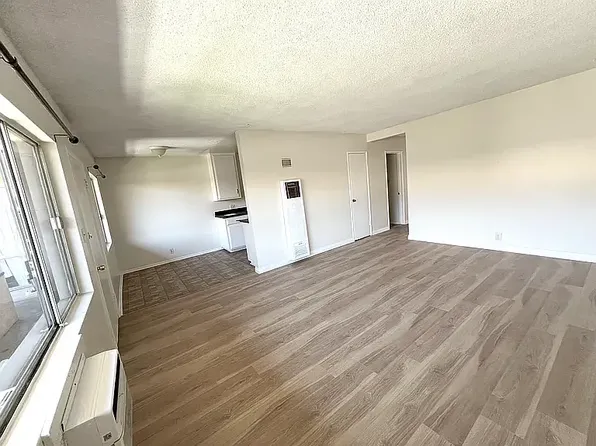 889 N Laurel Ave #11, Upland, CA 91786