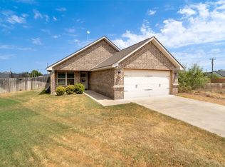 2324 Creek Dr, Granbury, TX 76048