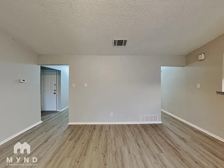 717 Timberoaks Dr — Photo 11