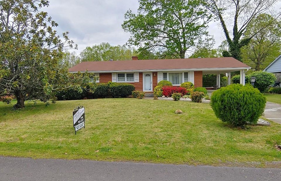 1st image of 104 Ferrol Ave