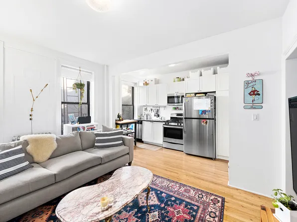 605 Vanderbilt Avenue image 1 of 4