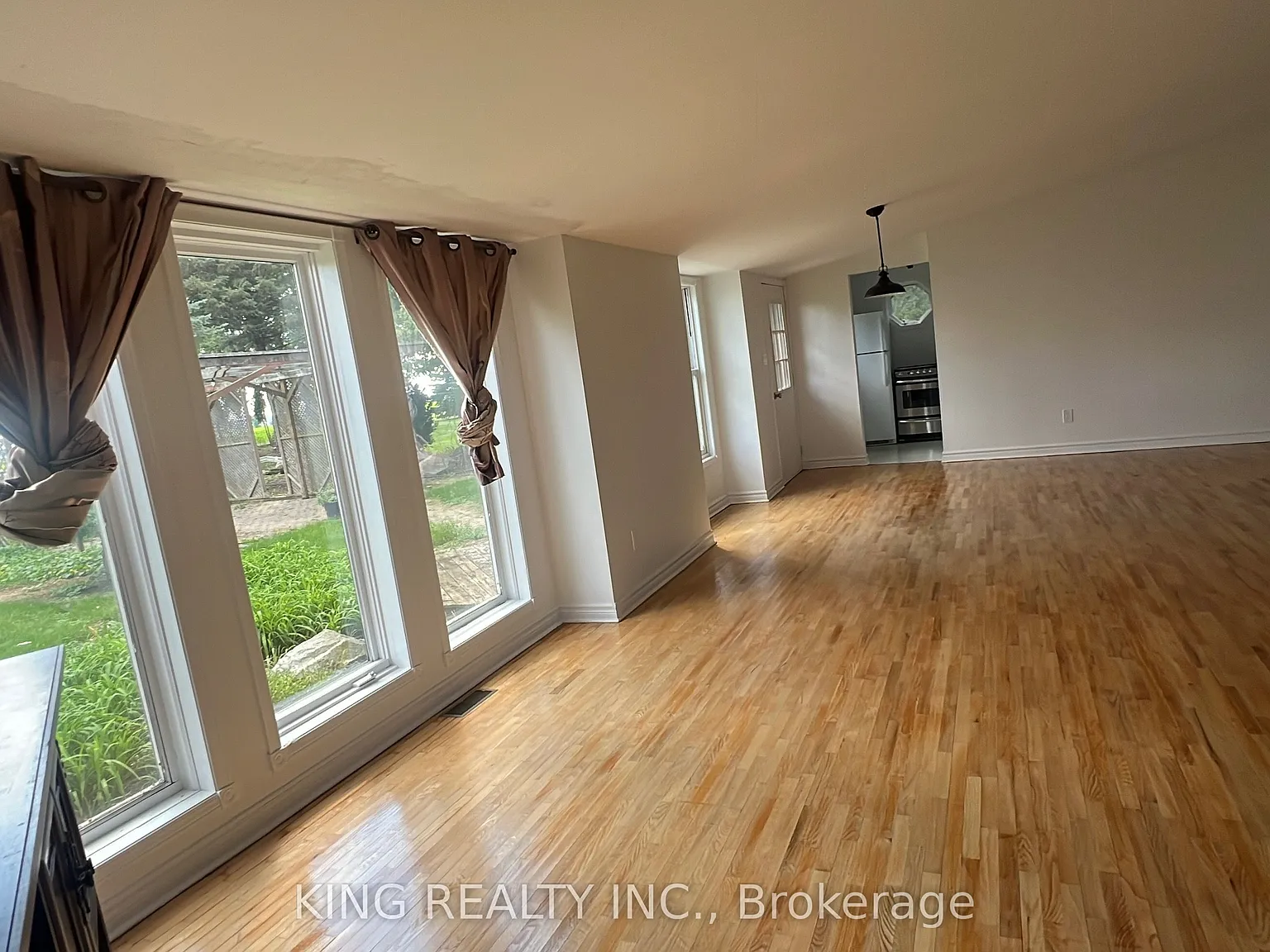 1 bed, $1,200 — Photo 3