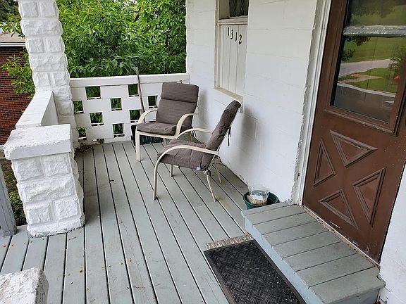 5th image of 1312 Elizabeth St