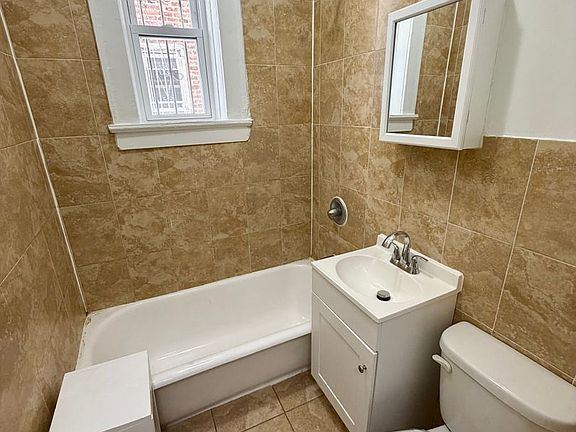 4th image of 5 Whitney Pl #5-1A