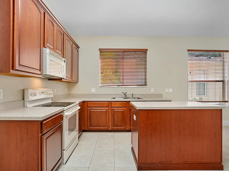 8838 Abbotsbury Dr — Photo 6