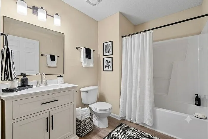 1 bed, 1.0 bath, 750 sqft, $1,145 — Photo 2