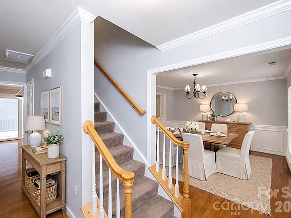 2nd image of 1116 Gower St