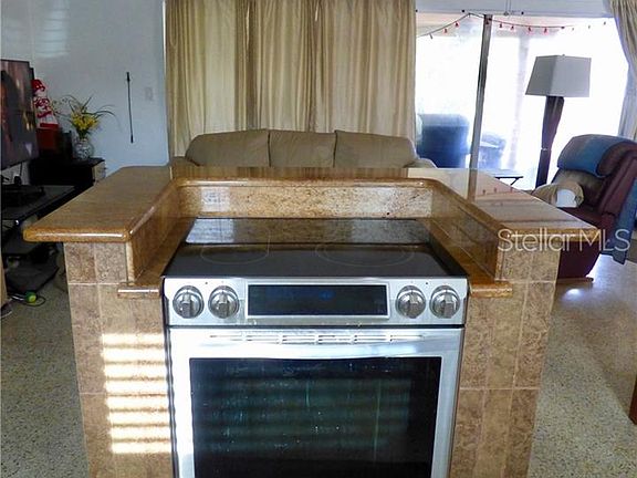 4th image of 9100 Treasure Ln NE