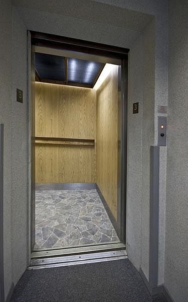 2nd image of 125 Chiswick Rd APT 112
