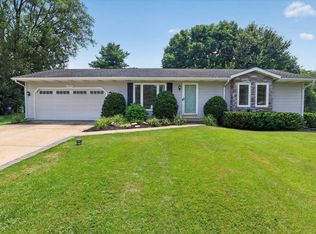 3331 E East Ridge Dr, Warsaw, IN 46582