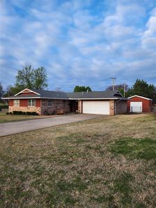 854 Saralyn Dr, Blackwell, OK, 74631