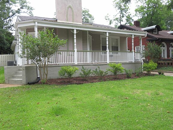 3rd image of 525 Glendalyn Ave