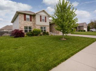 2413 W Richwood Rd, Ozark, MO 65721